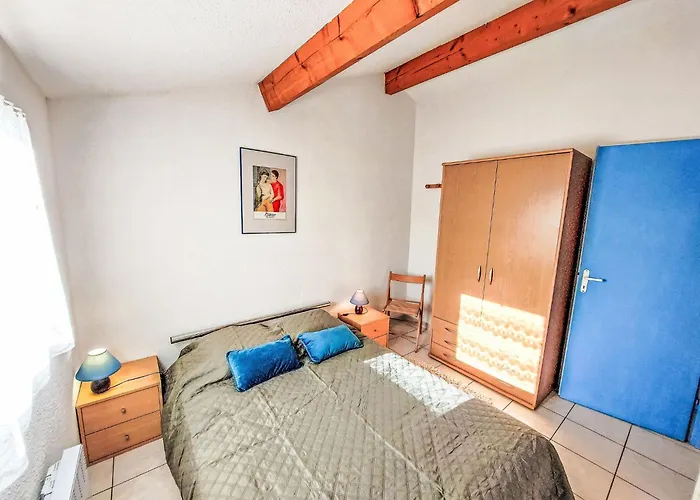 Bora Bora 2-3 By Interhome * Груиссан